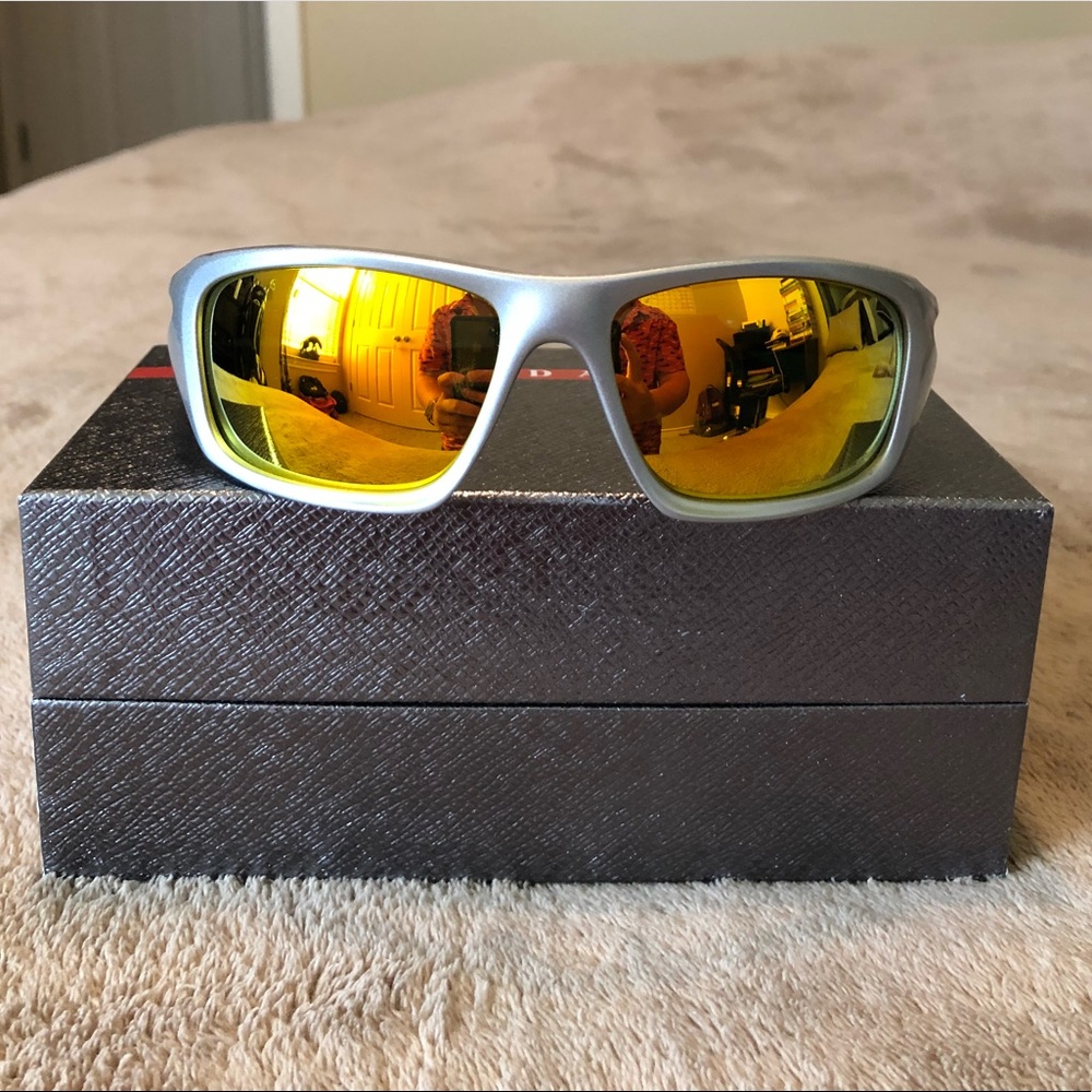 Oakley Valve Sunglasses